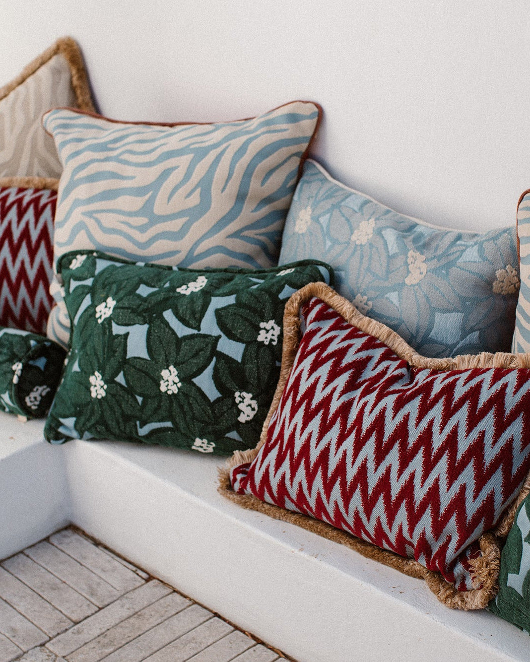 Cushion Amina Ice