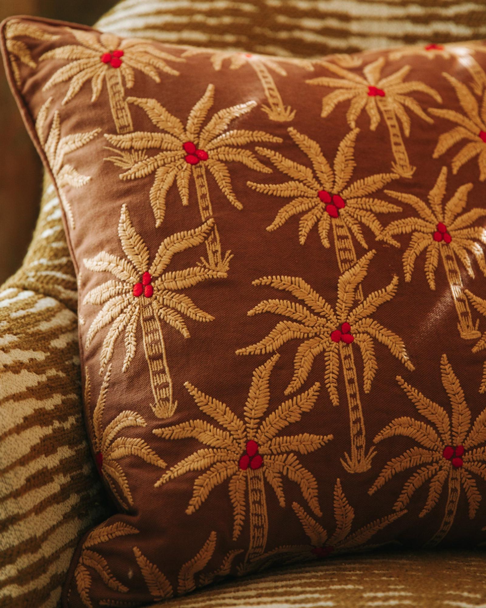 Cushion Laura Cinnamon & Sand