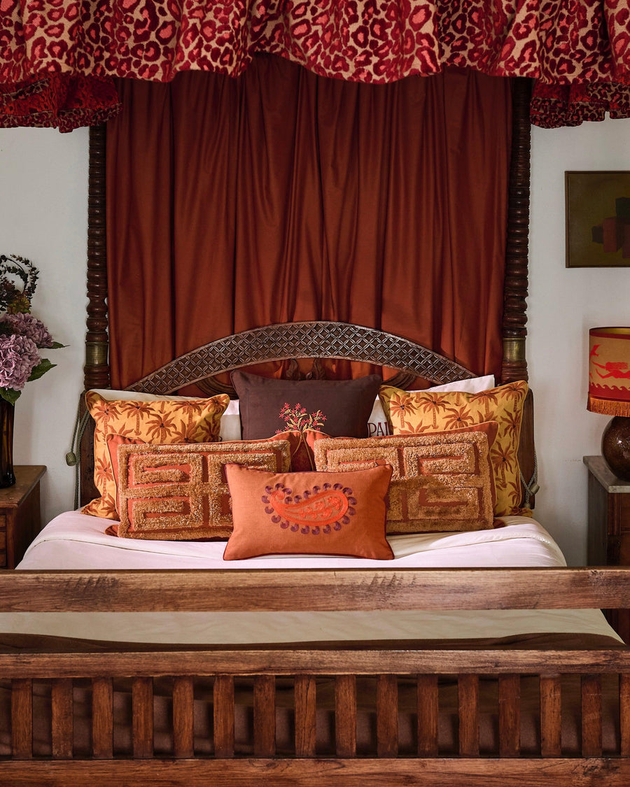 Cushion Rumi Chocolate & Pink