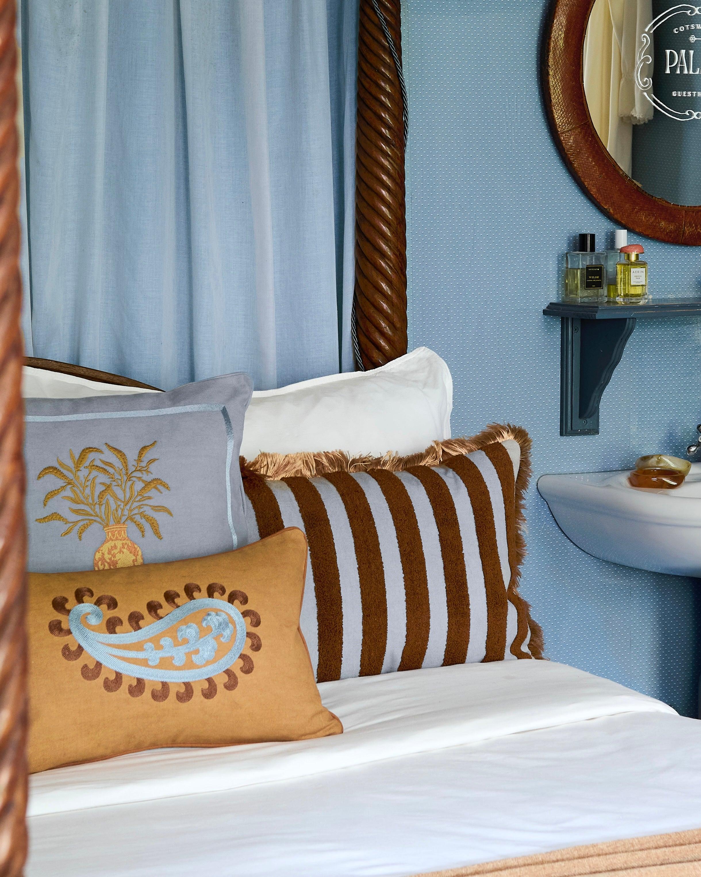 Double sided cushion Siena Raffia & Smokey Blue