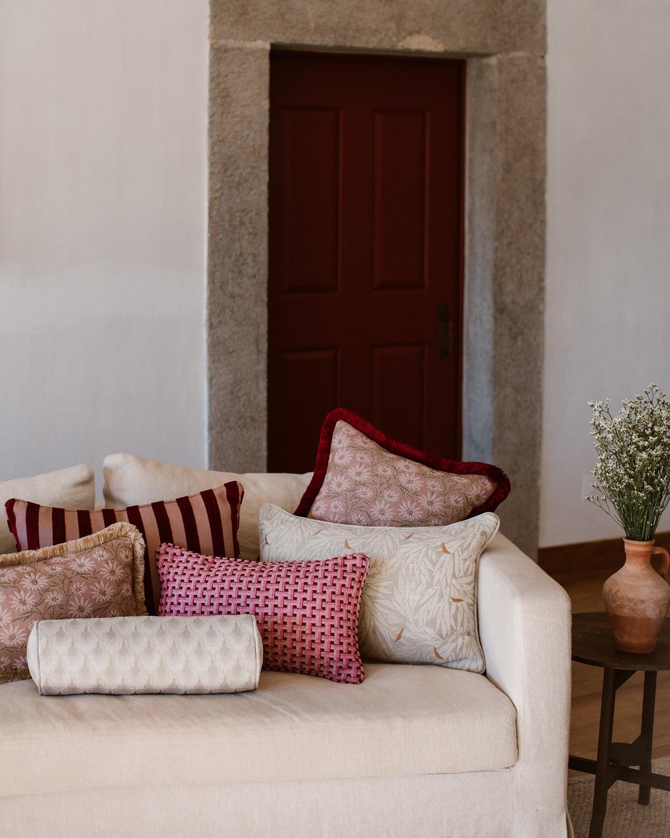 Double sided cushion Laura Moss & Caramel x Janis Bordeaux & Pink
