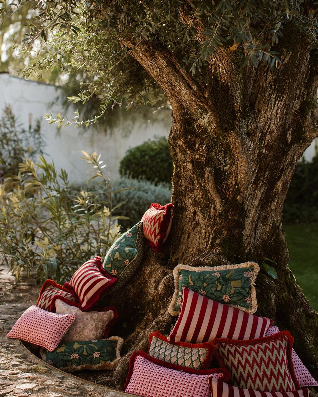Cushion Janis Bordeaux & Pink