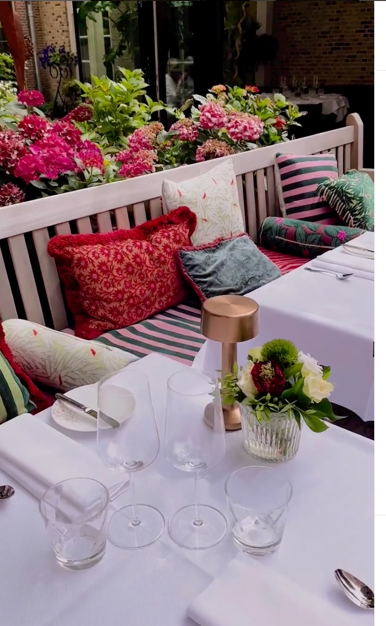 Retail and design services – Palais Sustainable Luxury