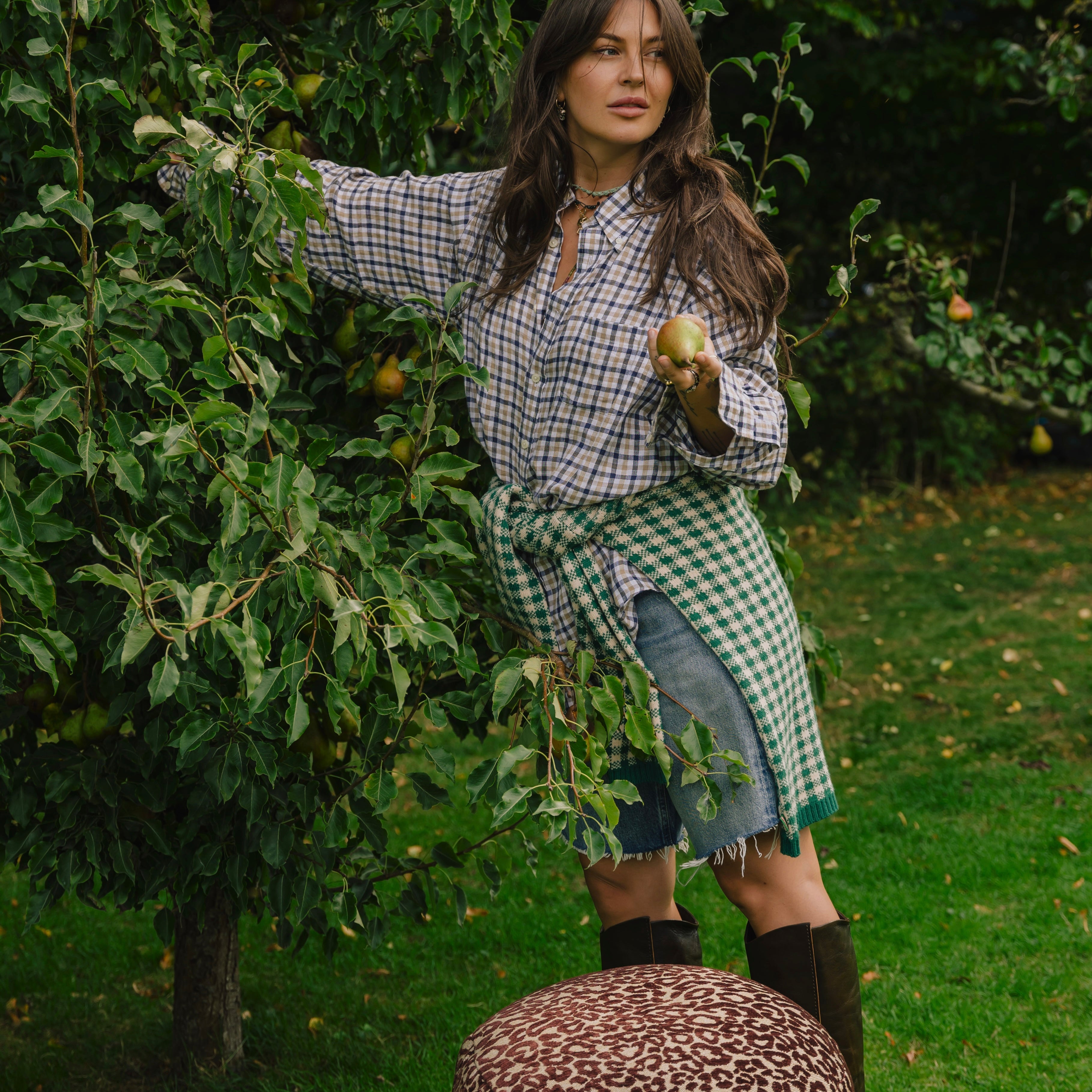 All-season pouf Maya Chocolate & Raffia