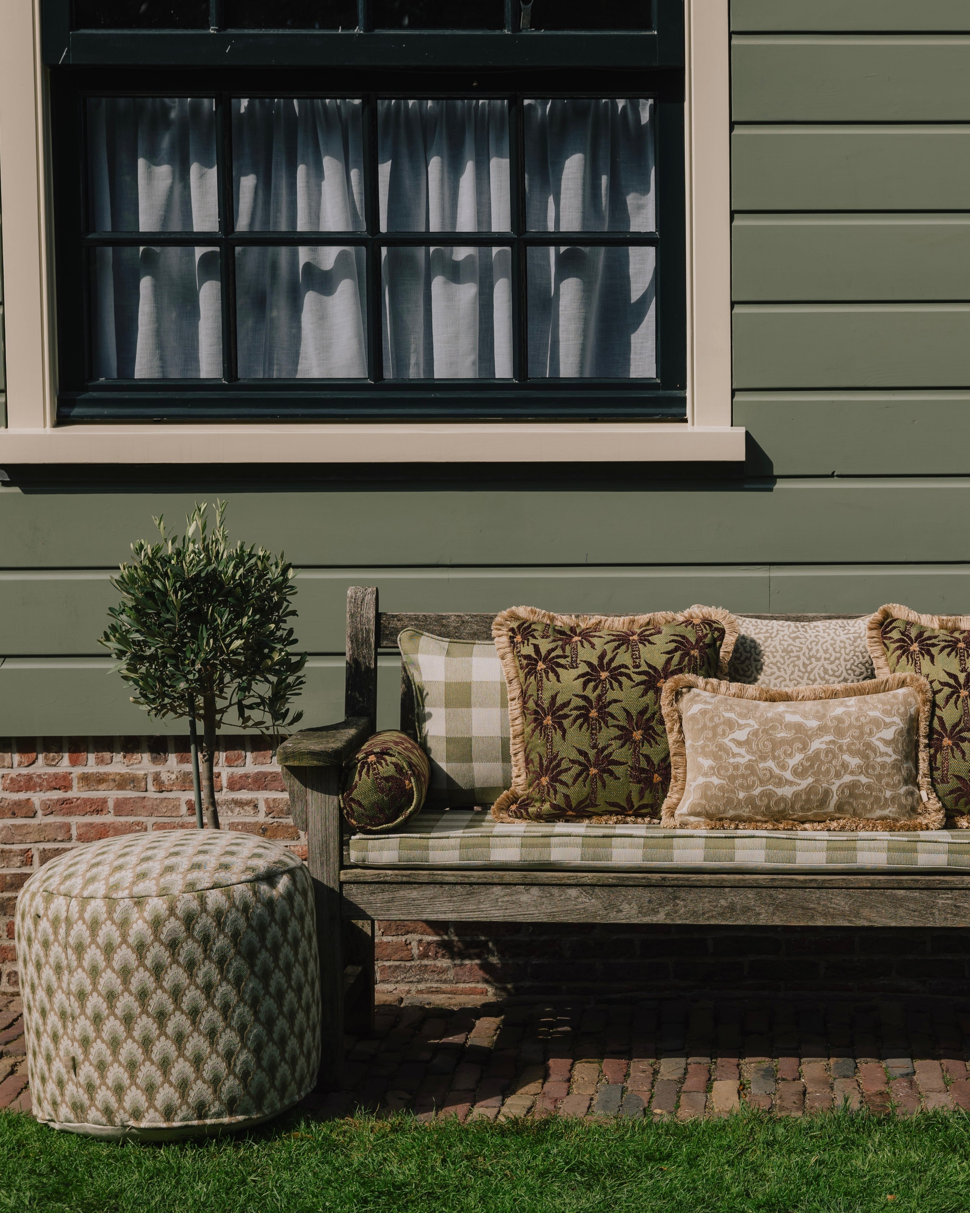 Sofa cushion Brigitte Olive & Ecru