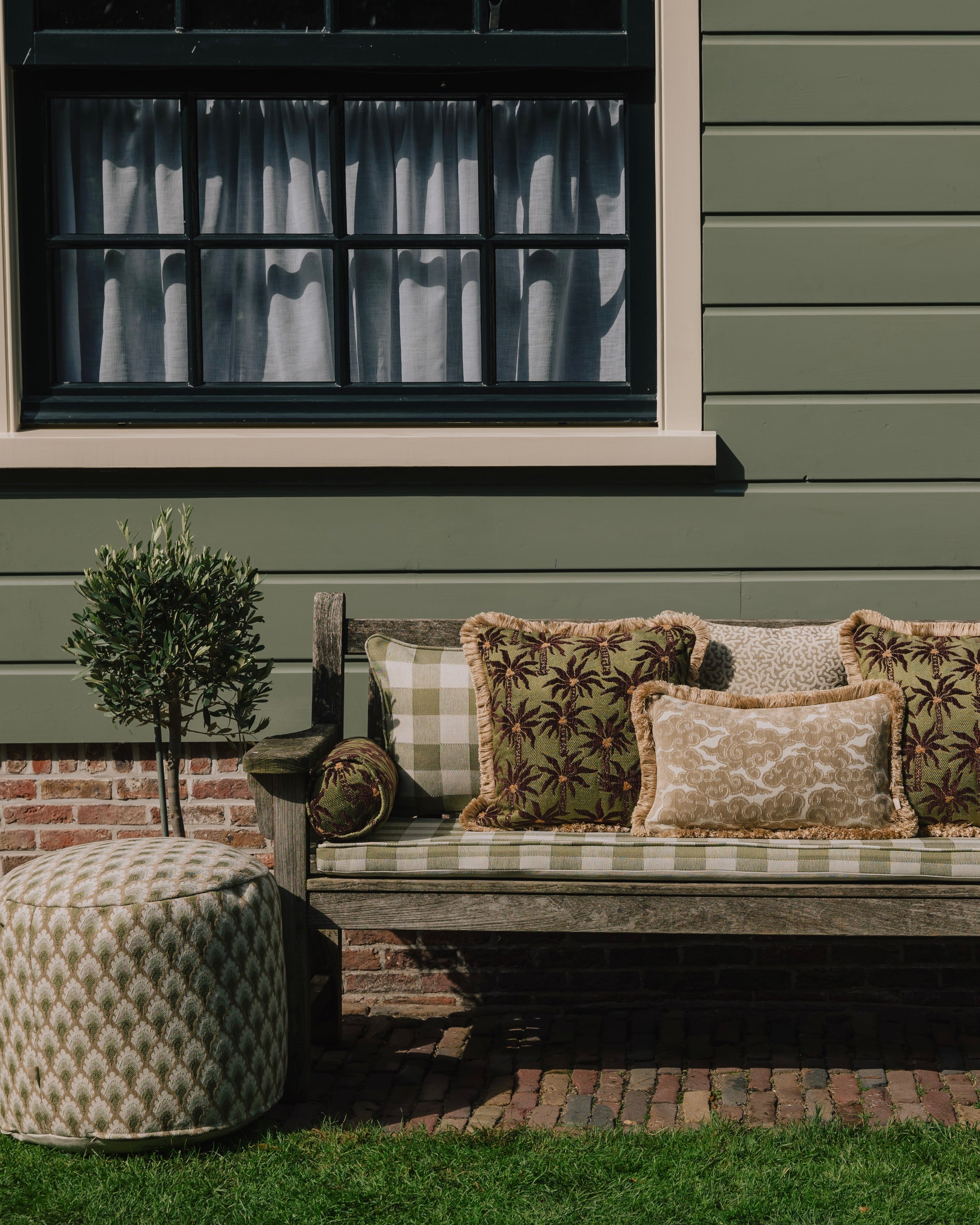 The Farmhouse Set - M