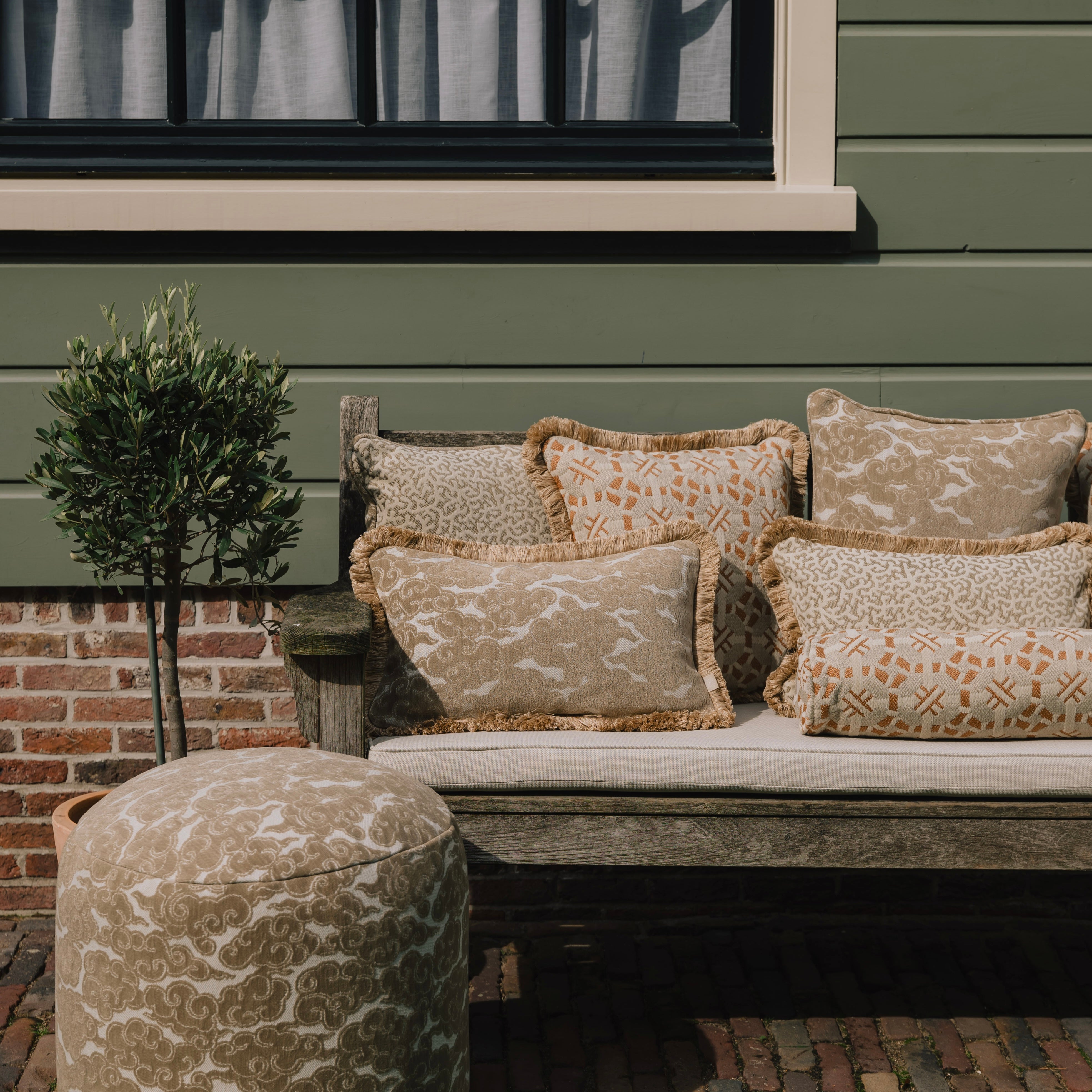 All-season pouf Yin Sand & Ecru