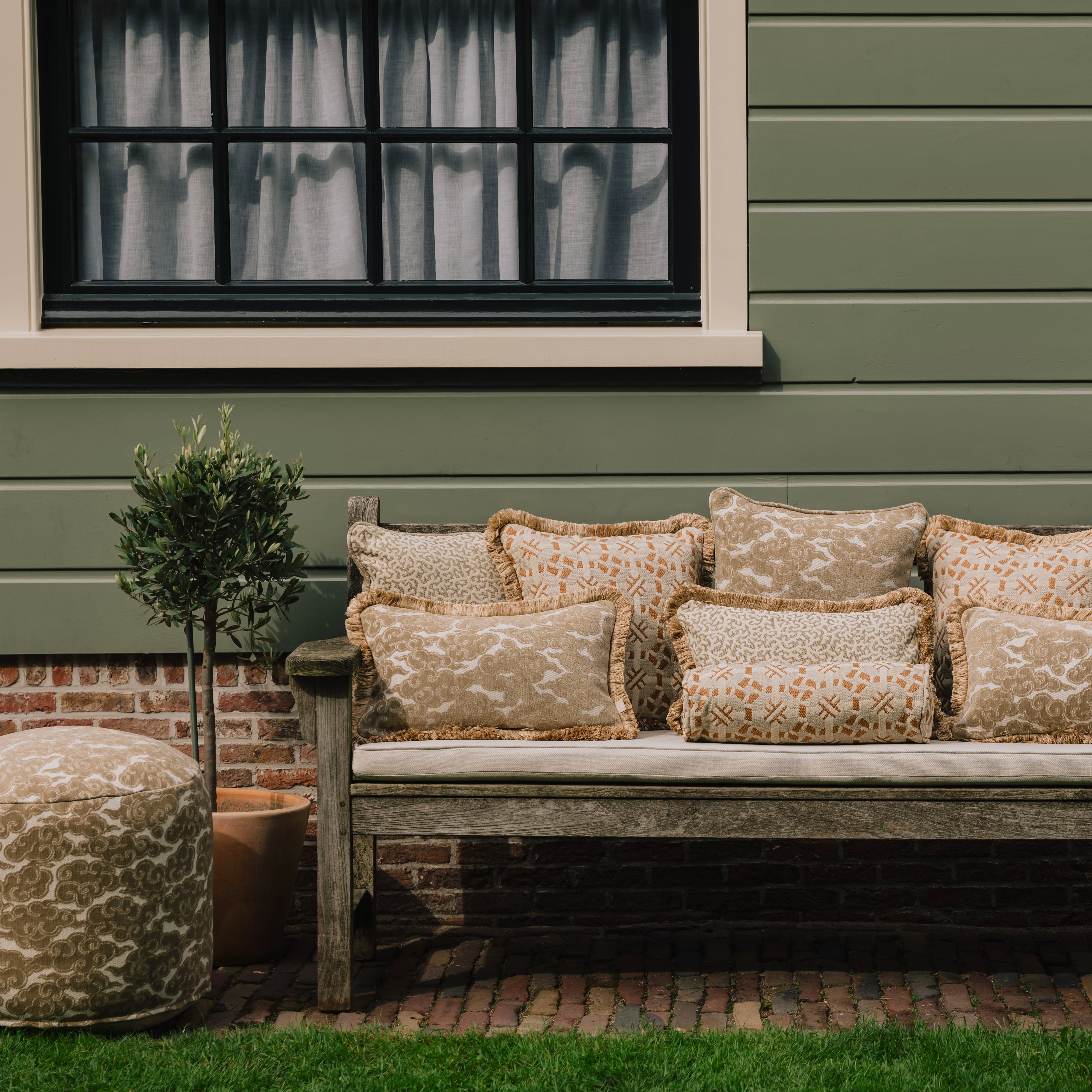 All-season pouf Yin Sand & Ecru