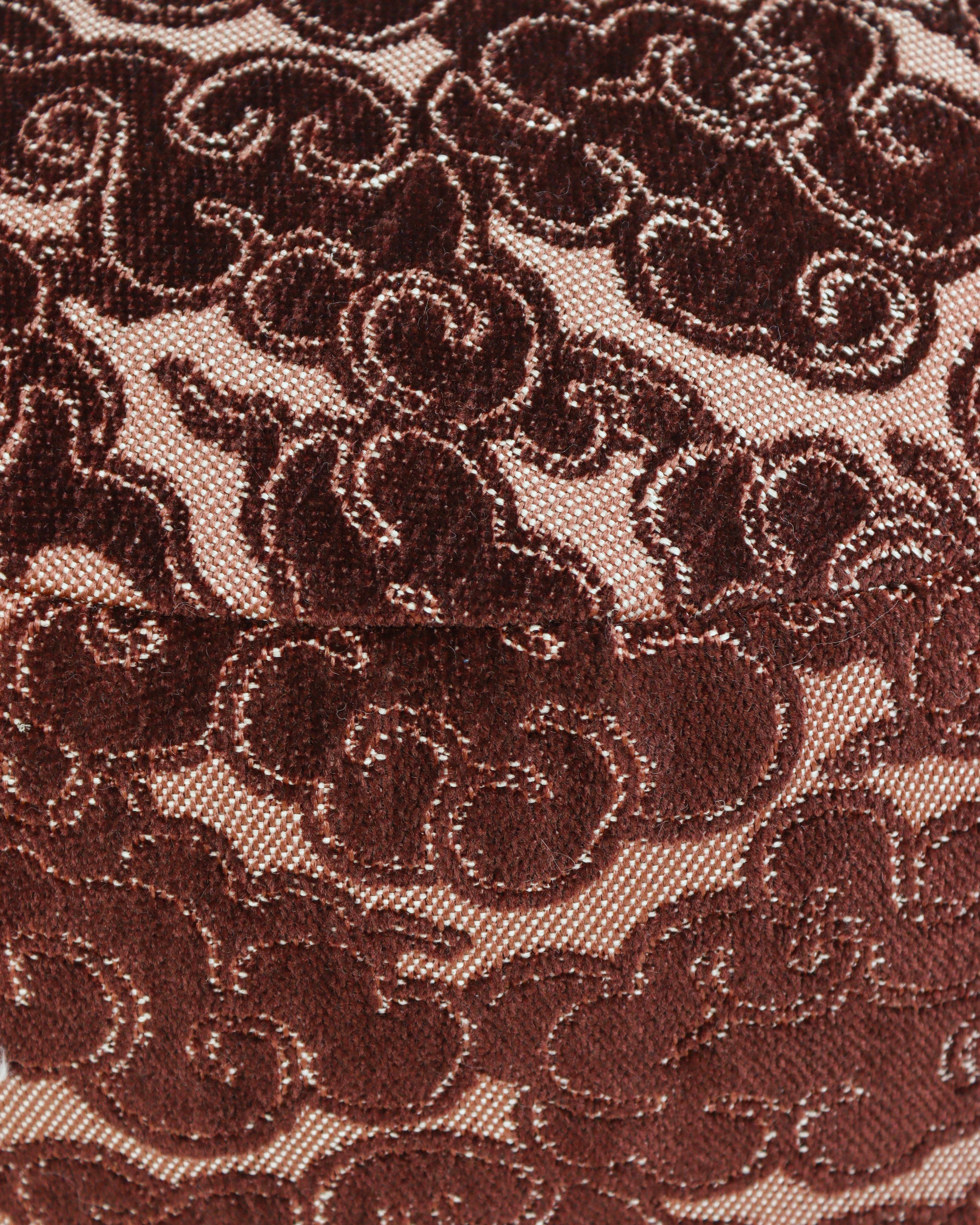 All-season pouf Yin Chocolate & Rose