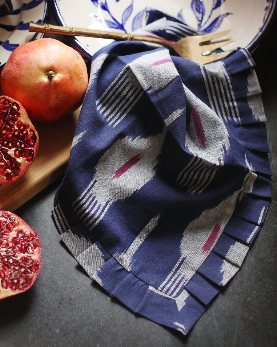 Handwoven dinner napkin Ikat Indigo (set of 2)